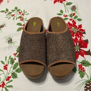 Volatile Bronze Wedges